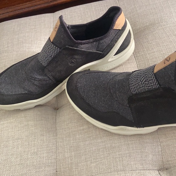 Ecco slip on canvas& suede shoes, size 40 - Picture 2 of 4